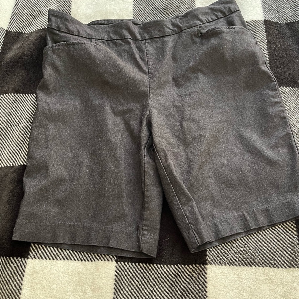 Time and Tru Charcoal Women's Shorts